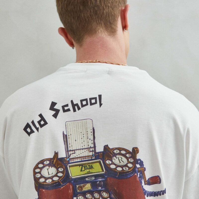 CAMISETA MANGA CORTA OVERSIZE BLANCA OLD SCHOOL
