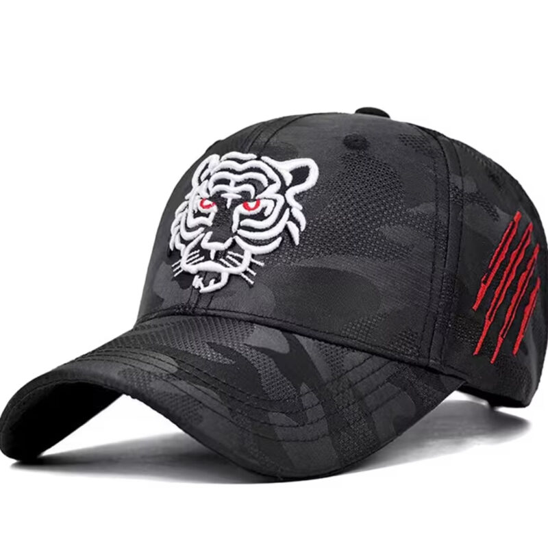 GORRA CAMUFLAJE NEGRO TIGRE BORDADO BLANCO