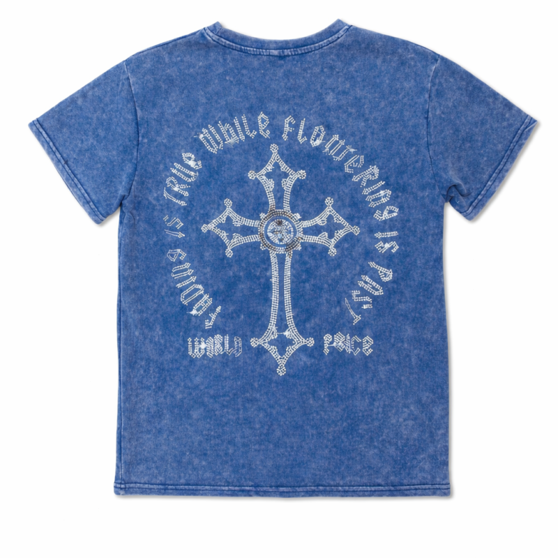 CAMISETA CON PRINT EN LA ESPALDA CELESTE