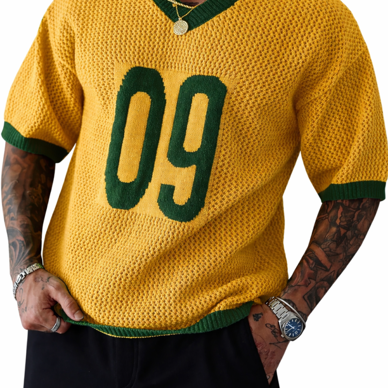 CAMISETA DE CROCHET AMARILLA CON CUELLO Y MANGAS VERDE NUMERACIÓN 09