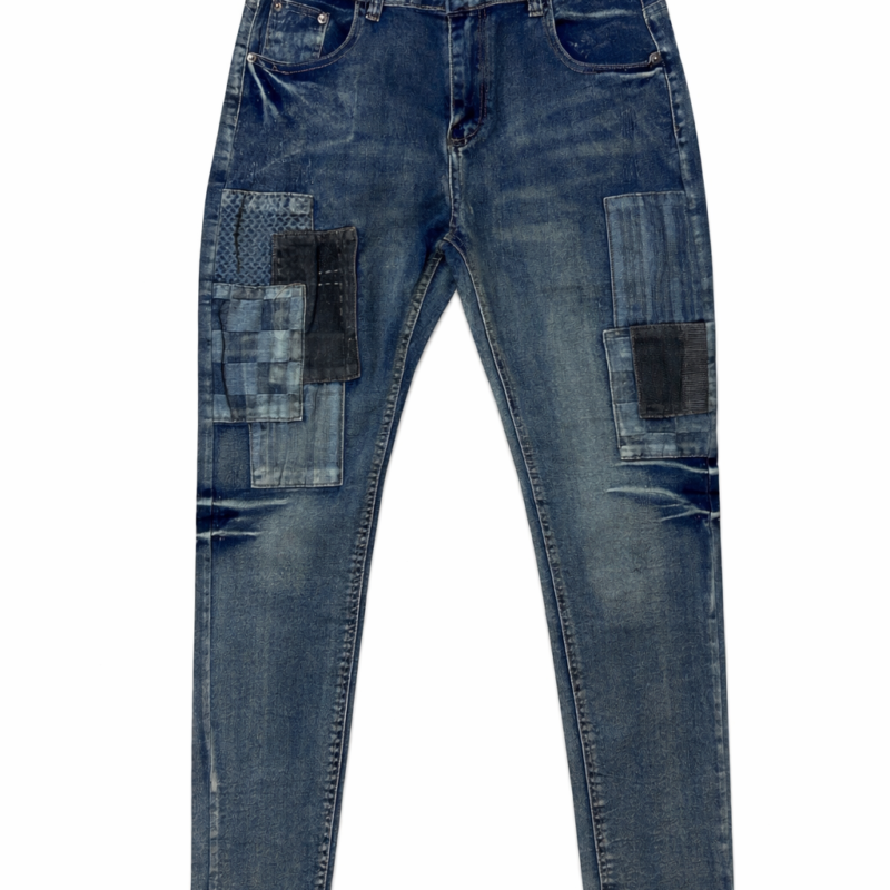 PANTALÓN MEDIUM DARK CON PARCHES Y CONTRASTE EN LOS BOLSILLOS TRASEROS SLIM FIT