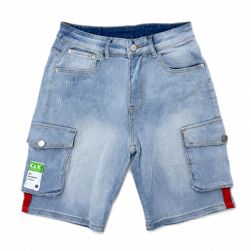BERMUDA DE CARGO DENIM CON DETALLES ROJOS EN LOS LATERALES